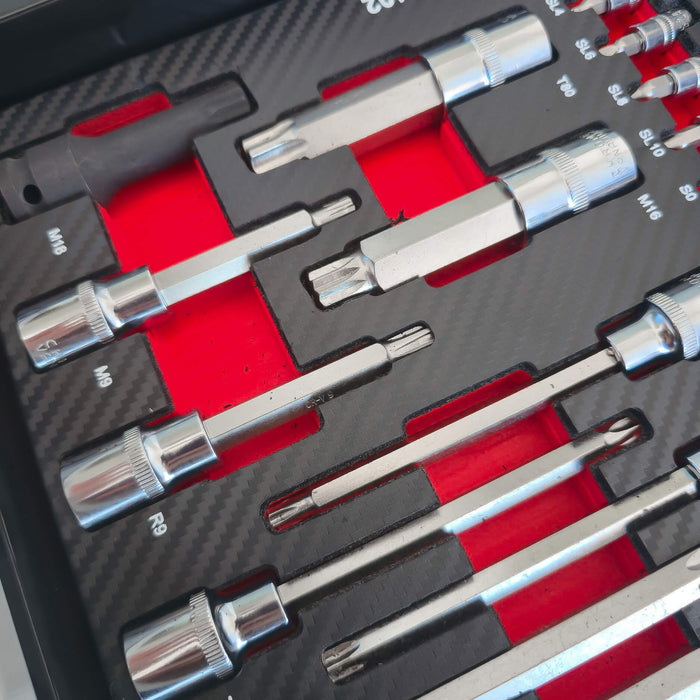 Професионален Шкаф с инструменти KraftWorld PRO 7 Пълни Чекмеджета – 258 Инструмента